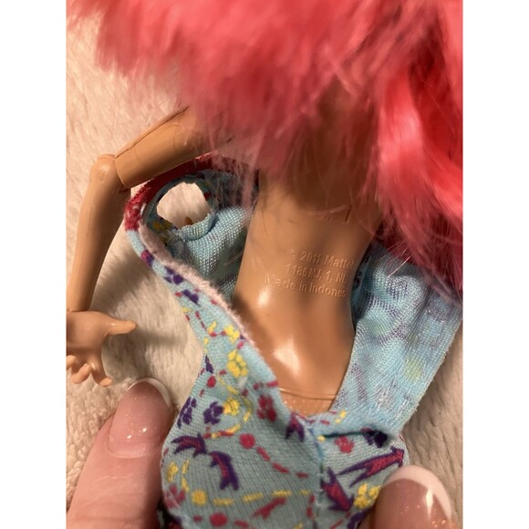 Monster High Doll  Howleen Wolf Dance Class with Outfit And Shoes 2011 - Picture 7 of 7